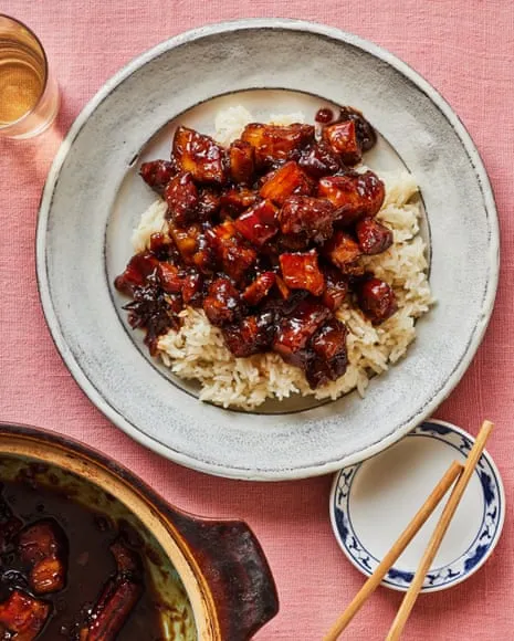 A Culinary Expert's Tasty Creations for Taiwanese Braised Pork Belly and Daikon Tots
